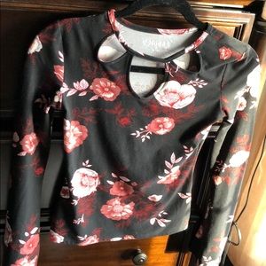 Mudd bell sleeve top